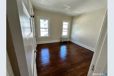 15-17 Beacon Street #2nd floor, Hartford, CT 06105 - Photo 1