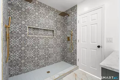 810 Brewster Street, Bridgeport, CT 06605 - Photo 19