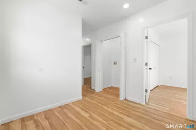 810 Brewster Street, Bridgeport, CT 06605 - Photo 23