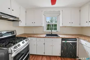 824 Randolph Rd, Middletown, CT 06457 - Photo 25