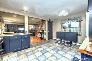 312 Old Point Rd, Milford, CT 06460 - Photo 25