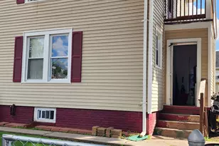 54 N Pearl St, Meriden, CT 06450 - Photo 9