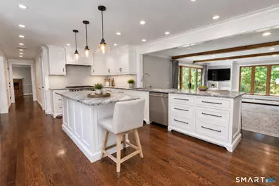 23 Hildurcrest Drive, Simsbury, CT 06070 - Photo 3