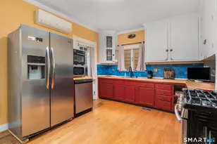 19 Florence St, Putnam, CT 06260 - Photo 3