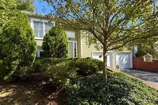59 Bank St, New Canaan, CT 06840 - Photo 27