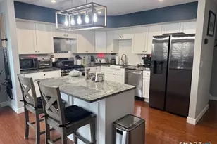 111 Harbour Close, New Haven, CT 06405 - Photo 5