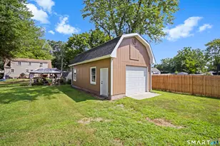 10 Lox Ln, Enfield, CT 06082 - Photo 9