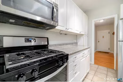 136 Woodside Green #3A, Stamford, CT 06905 - Photo 9