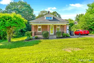 29 Hazelhurst Ave, Watertown, CT 06779 - Photo 1