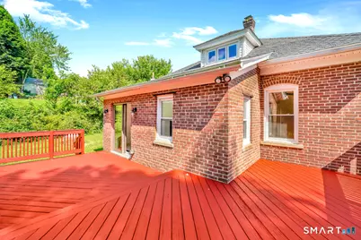 29 Hazelhurst Avenue, Watertown, CT 06779 - Photo 9