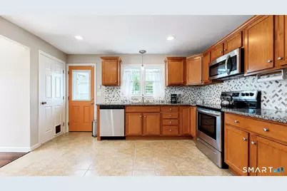 56 Harding Avenue, West Haven, CT 06516 - Photo 7