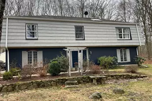 21 Fullmar Ln, Norwalk, CT 06850 - Photo 1