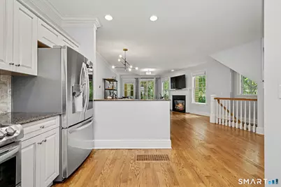 32 Reynolds Place #B, Greenwich, CT 06830 - Photo 11