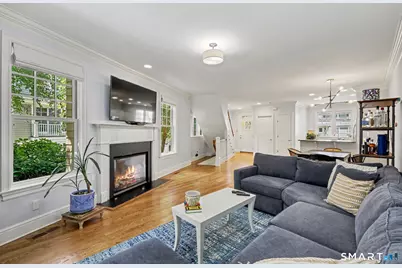32 Reynolds Place #B, Greenwich, CT 06830 - Photo 7