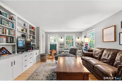 38 Barry Lane, Simsbury, CT 06070 - Photo 5