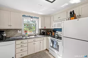 38 Barry Ln, Simsbury, CT 06070 - Photo 17