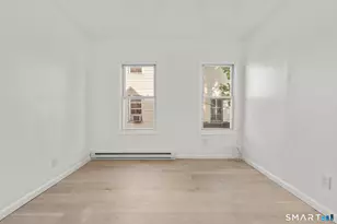 75 Walnut St, Waterbury, CT 06704 - Photo 13