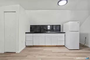 75 Walnut St, Waterbury, CT 06704 - Photo 23