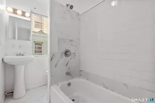 75 Walnut St, Waterbury, CT 06704 - Photo 17