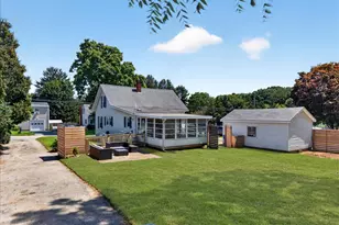 47 Myrock Ave, Waterford, CT 06385 - Photo 5