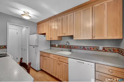 85 River Road #G2, Essex, CT 06426 - Photo 5