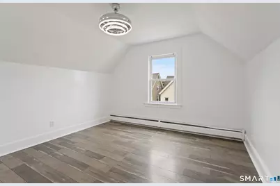 28 Dolsen Place #3, Stamford, CT 06901 - Photo 11