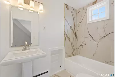 28 Dolsen Place #3, Stamford, CT 06901 - Photo 9