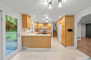 45 Edwards Rd, Bethany, CT 06524 - Photo 11