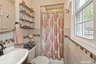 30 Lakeview Dr, Milford, CT 06460 - Photo 13