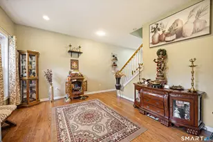 48 Chatfield Dr, West Hartford, CT 06110 - Photo 5