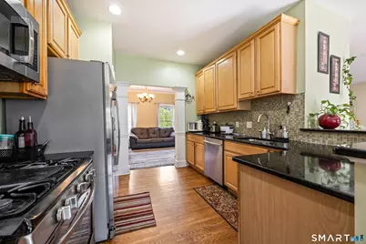 48 Chatfield Drive, West Hartford, CT 06110 - Photo 9