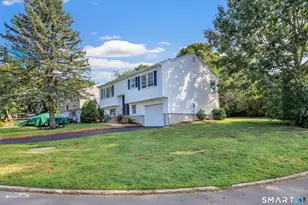 77 Meadow Lark Rd, Naugatuck, CT 06770 - Photo 1