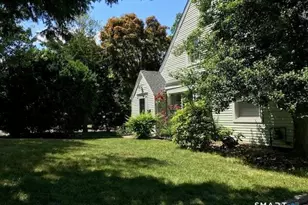 203 Toms Rd, Stamford, CT 06906 - Photo 13