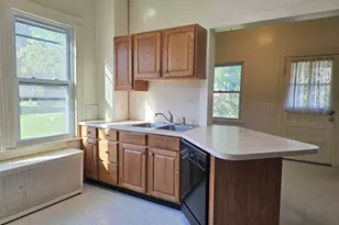 2 Tucker Ave, Watertown, CT 06779 - Photo 5