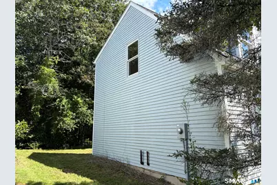 106 Deerfield Ridge Drive, Groton, CT 06355 - Photo 3