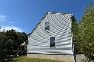 106 Deerfield Ridge Dr, Groton, CT 06355 - Photo 3