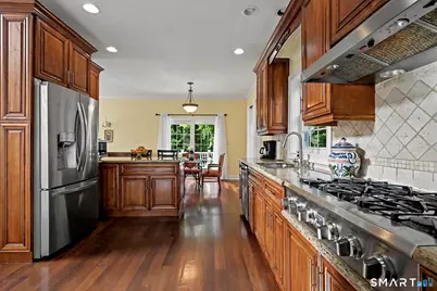 56 Barholm Avenue, Stamford, CT 06907 - Photo 7