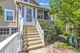 17 Reynolds Ave, Stamford, CT 06905 - Photo 3