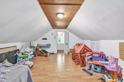 17 Reynolds Avenue, Stamford, CT 06905 - Photo 35