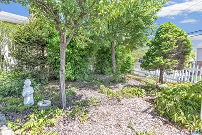 17 Reynolds Avenue, Stamford, CT 06905 - Photo 5