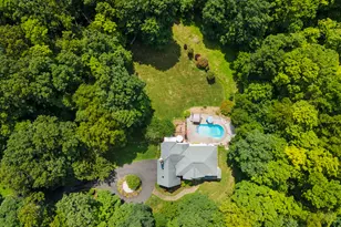 282 Laurelwood Ln, Southbury, CT 06488 - Photo 37