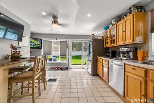32 Union St, Seymour, CT 06483 - Photo 17