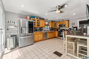 32 Union St, Seymour, CT 06483 - Photo 15