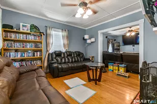 32 Union St, Seymour, CT 06483 - Photo 9