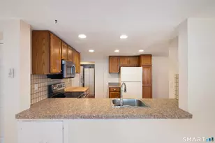 4 Yale St, Norwalk, CT 06851 - Photo 9