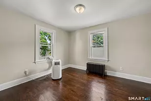 33 Maple St, West Haven, CT 06516 - Photo 27