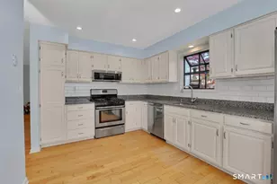 26 Ashford Dr, Avon, CT 06001 - Photo 7