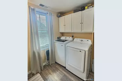 10 Washington Street, Derby, CT 06418 - Photo 29