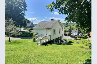 10 Washington Street, Derby, CT 06418 - Photo 21