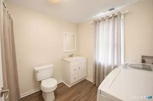 10 Washington St, Derby, CT 06418 - Photo 9